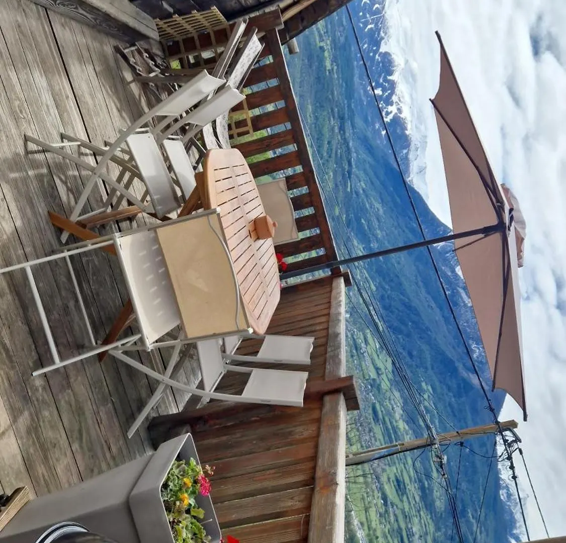 Holiday home Maison Atypique Au Grand Charme Embrun